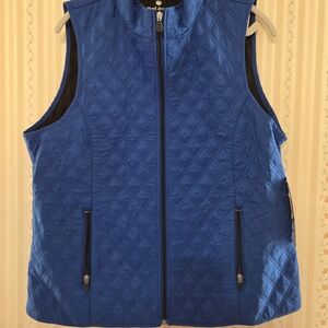 Blue Quilted Vest with Zipper Pockets. Size 14. NWT